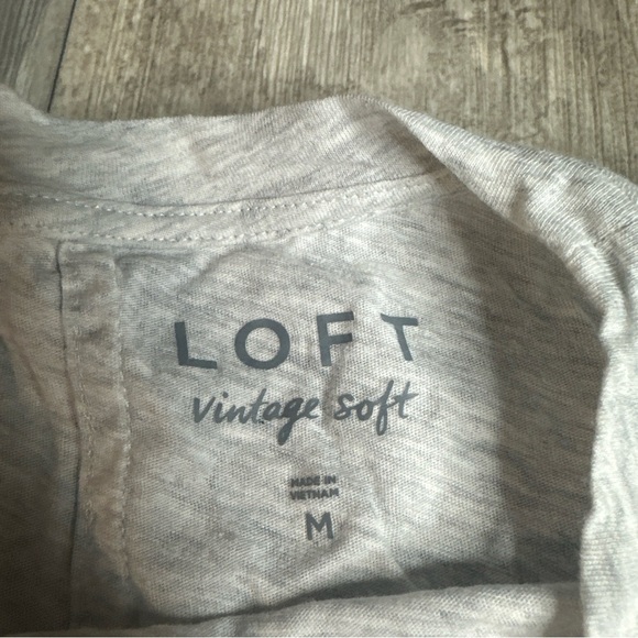 Women’s Medium Blouses, Lot Of 3, Black, Floral, Gray/White - Picture 3 of 5